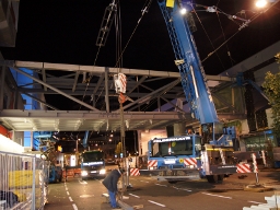 Montage Brücke Arkade Salzburg bei Nacht